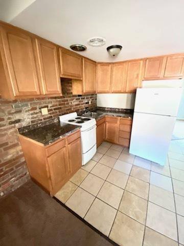 Apartment for rent at Bradford, 285 Moon Clinton Rd, Coraopolis, PA 15108