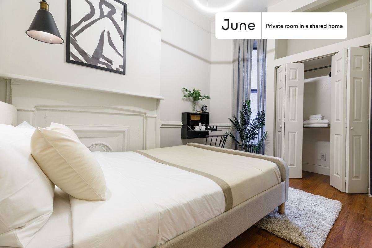 Apartment for rent at 635 Ninth Ave #B, New York, NY 10036