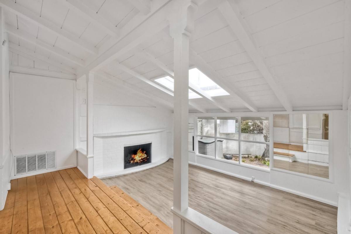 House for rent at 273 Hillcrest Dr, Encinitas, CA 92024