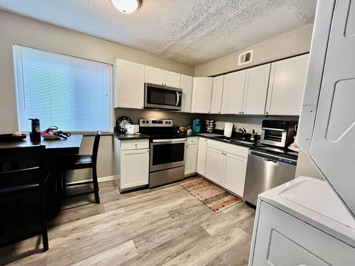 House for rent at 1235 Summit St #B, Columbus, OH 43201