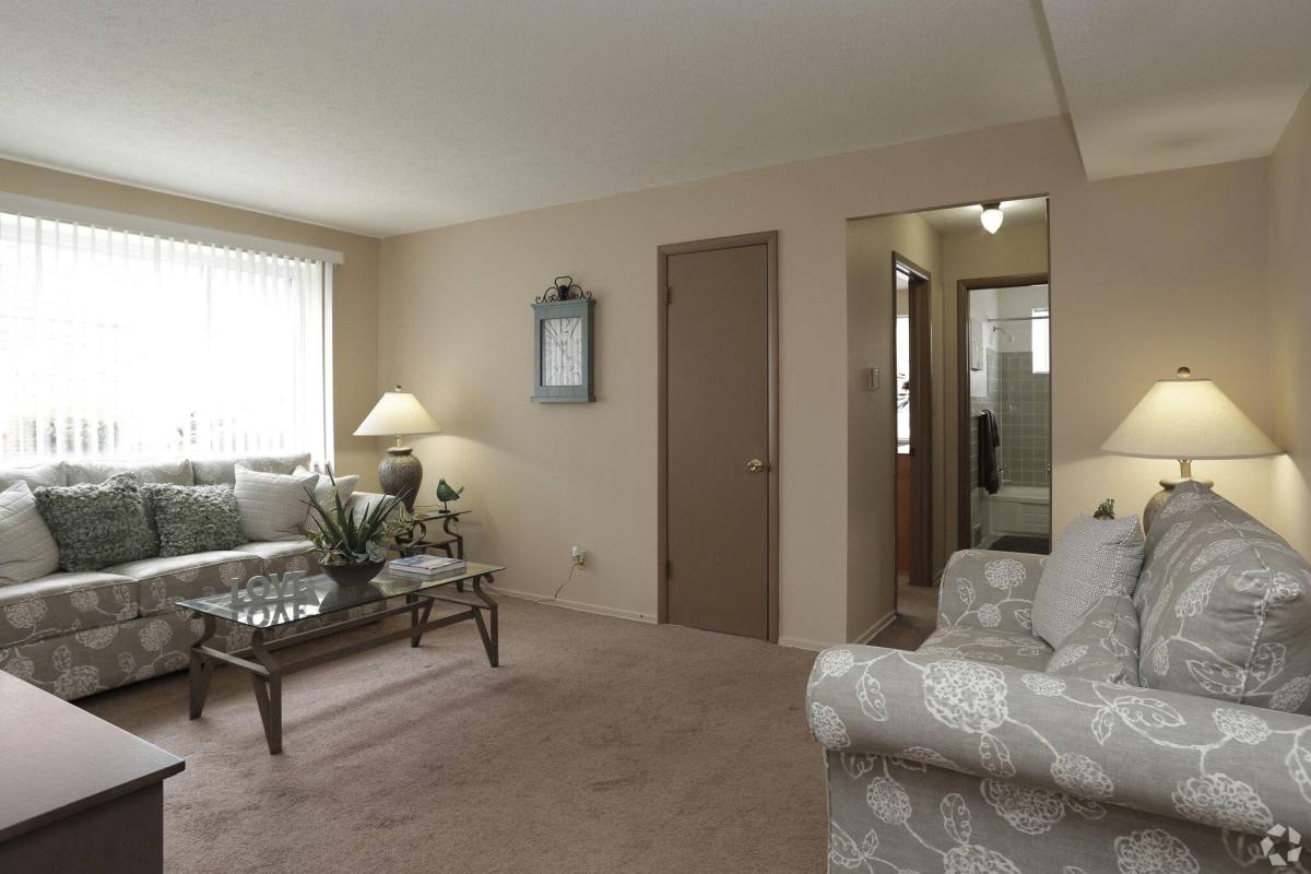 Apartment for rent at 20763 Ellacott Parkway #708, Cleveland, OH 44128
