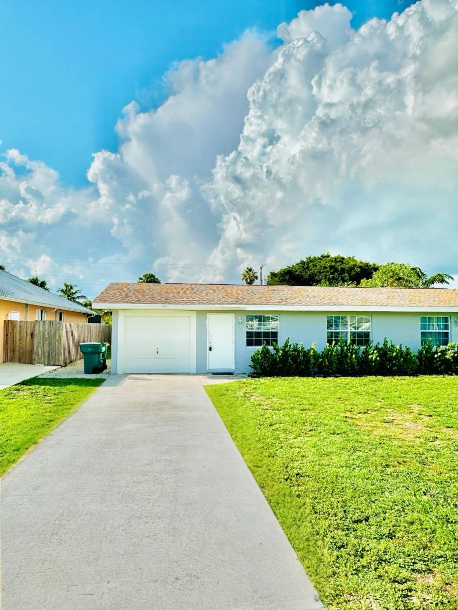 Apartment for rent at 773 101st Ave N #1, Naples, FL 34108