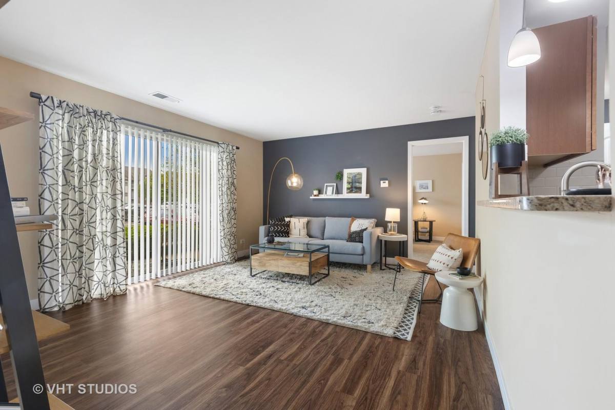 Apartment for rent at 34 Sterling Circle #208, Wheaton, IL 60189