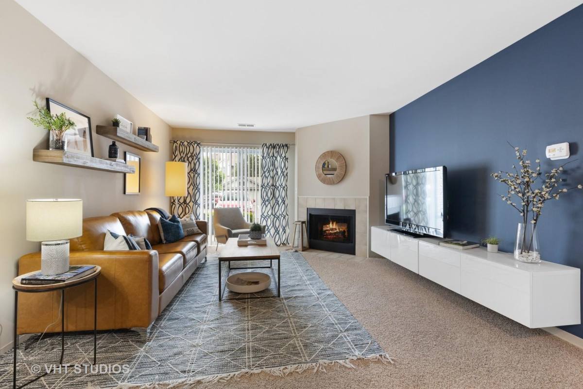 Apartment for rent at 26 Sterling Circle #208, Wheaton, IL 60189