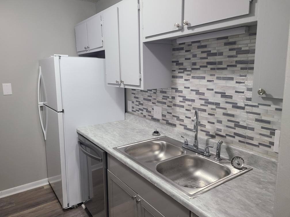 Apartment for rent at 410 S Ayersville Rd #6, Mayodan, NC 27027
