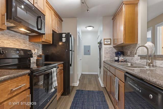 Apartment for rent at 115 Kensington Circle #107, Wheaton, IL 60189