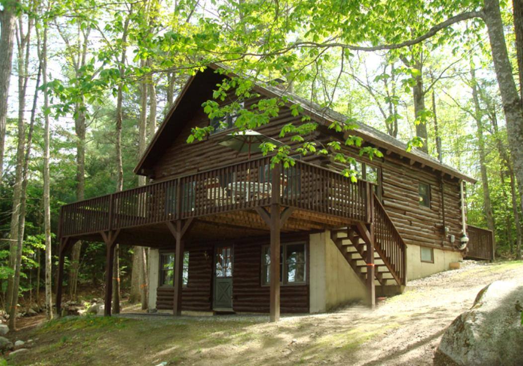 House for rent at 165 Meadow Rd, Raymond, ME 04071