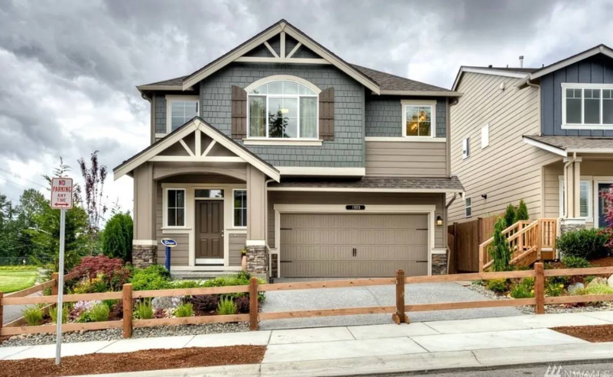 House for rent at 10537 185th St Court E, Puyallup, WA 98374