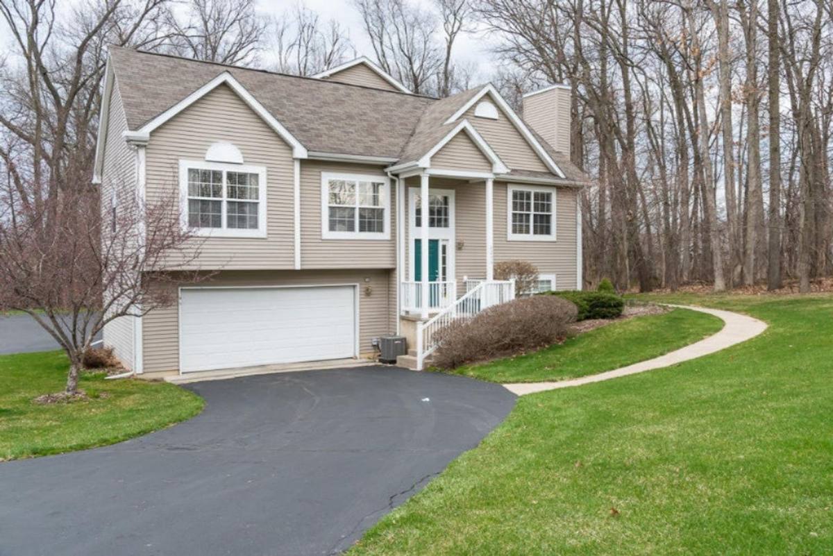 Condo for rent at 6258 Quail Run Dr, Kalamazoo, MI 49009