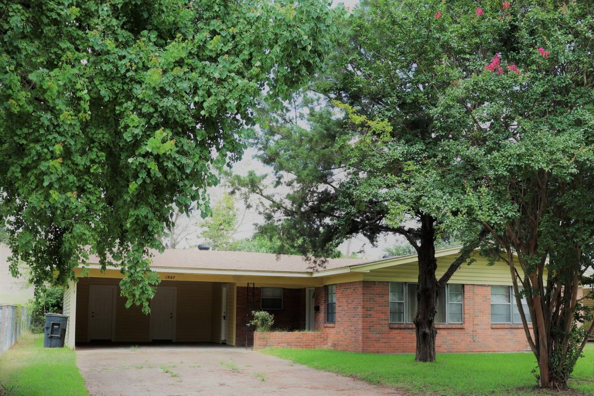 House for rent at 1907 Bonn St, Bossier City, LA 71112