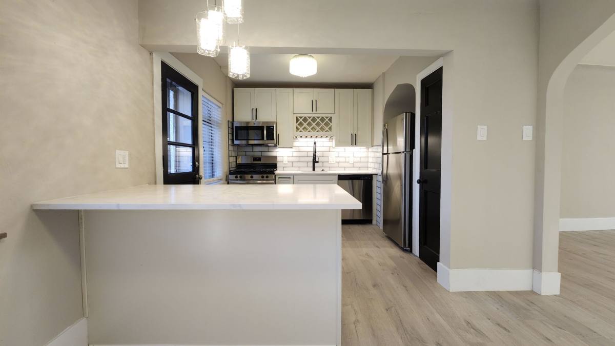 Apartment for rent at 6401 Nottingham Ave, Saint Louis, MO 63109