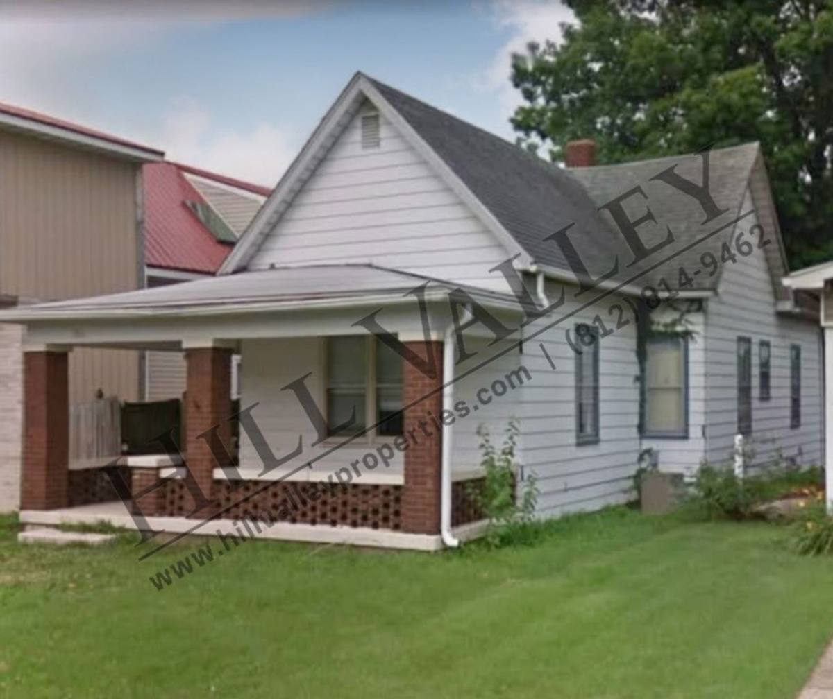 House for rent at 1511 S 3rd St, Terre Haute, IN 47802