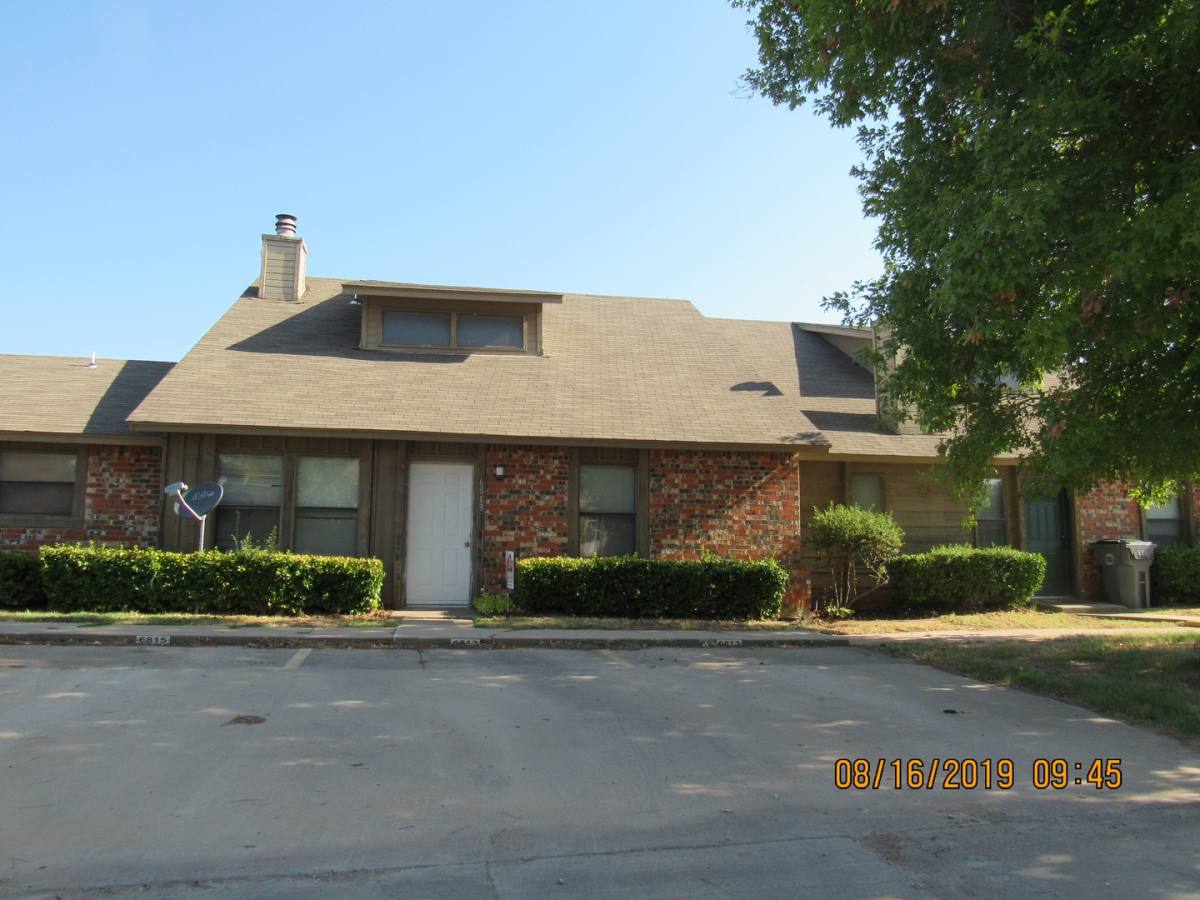 Townhouse for rent at 6813 NW Willow Springs Dr, Lawton, OK 73505