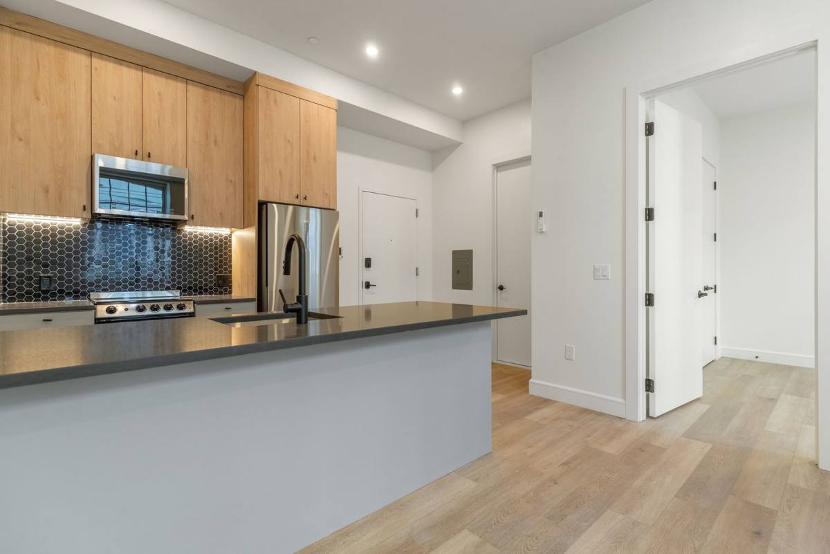 Apartment for rent at 575 Whitney Ave, New Haven, CT 06511