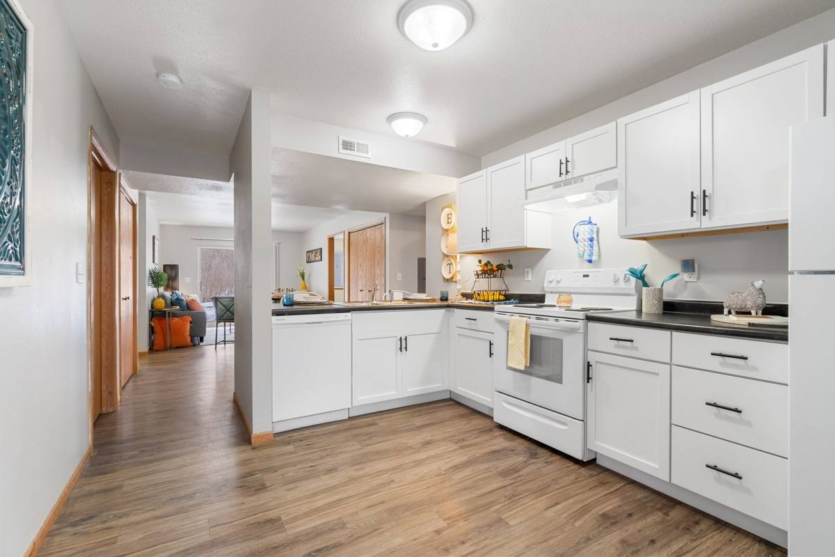 Apartment for rent at 6620 - 6670 Preston Terrace Court SW, Cedar Rapids, IA 52404