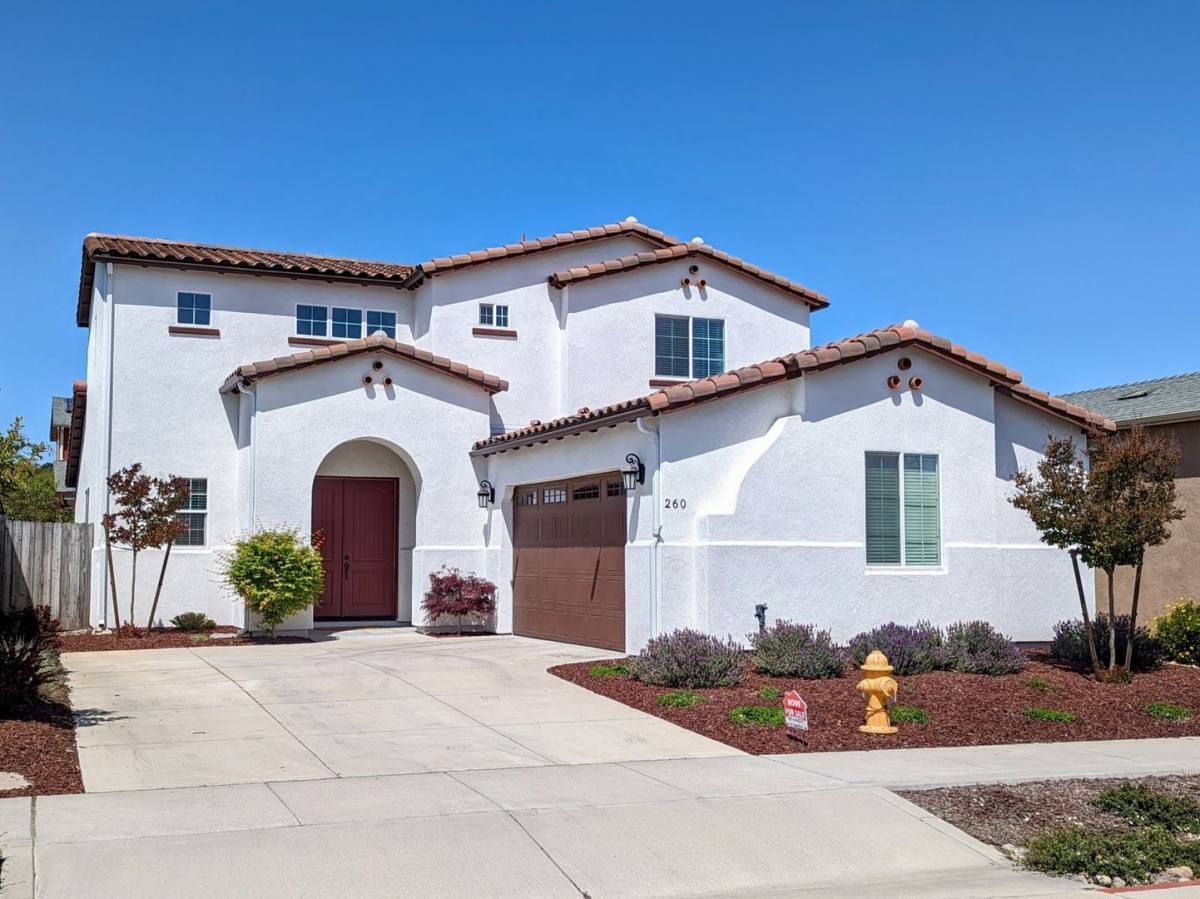 House for rent at 260 Waterfall, Templeton, CA 93465