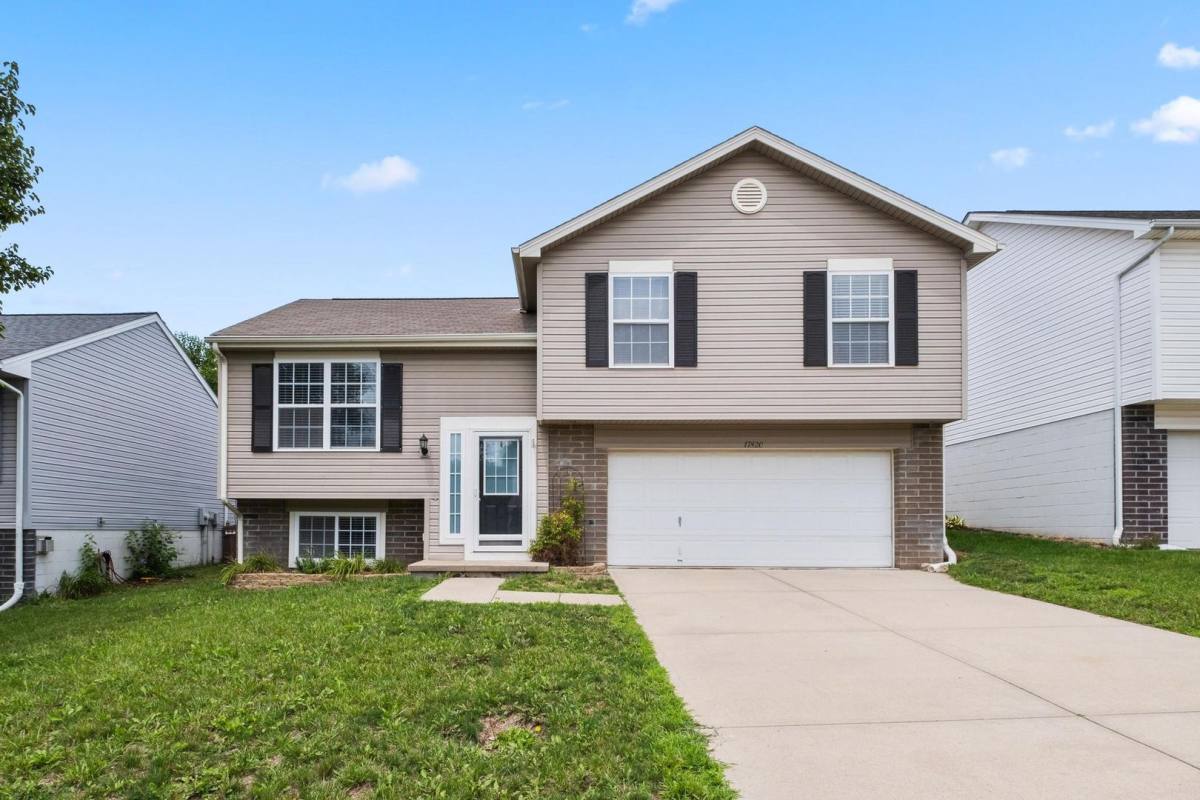 House for rent at 17820 Margo St, Omaha, NE 68136