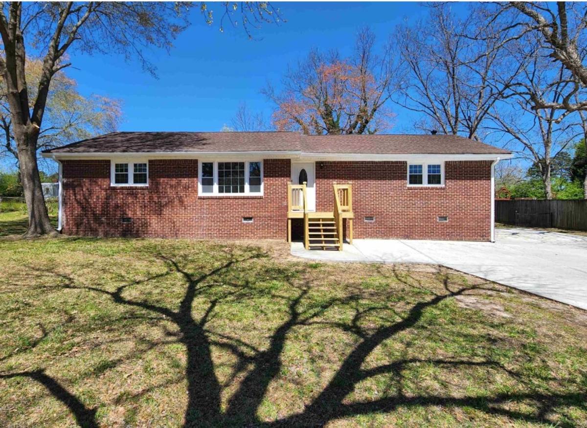 House for rent at 2602 Lake Harbin Rd, Morrow, GA 30260