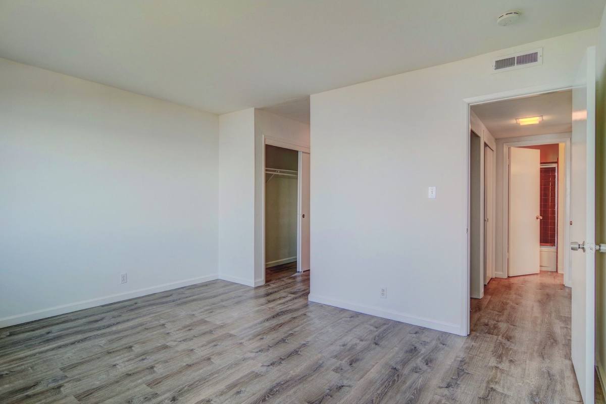 2019 Shoreline Dr, Alameda, CA 94501 - Apartment For Rent - Image 6