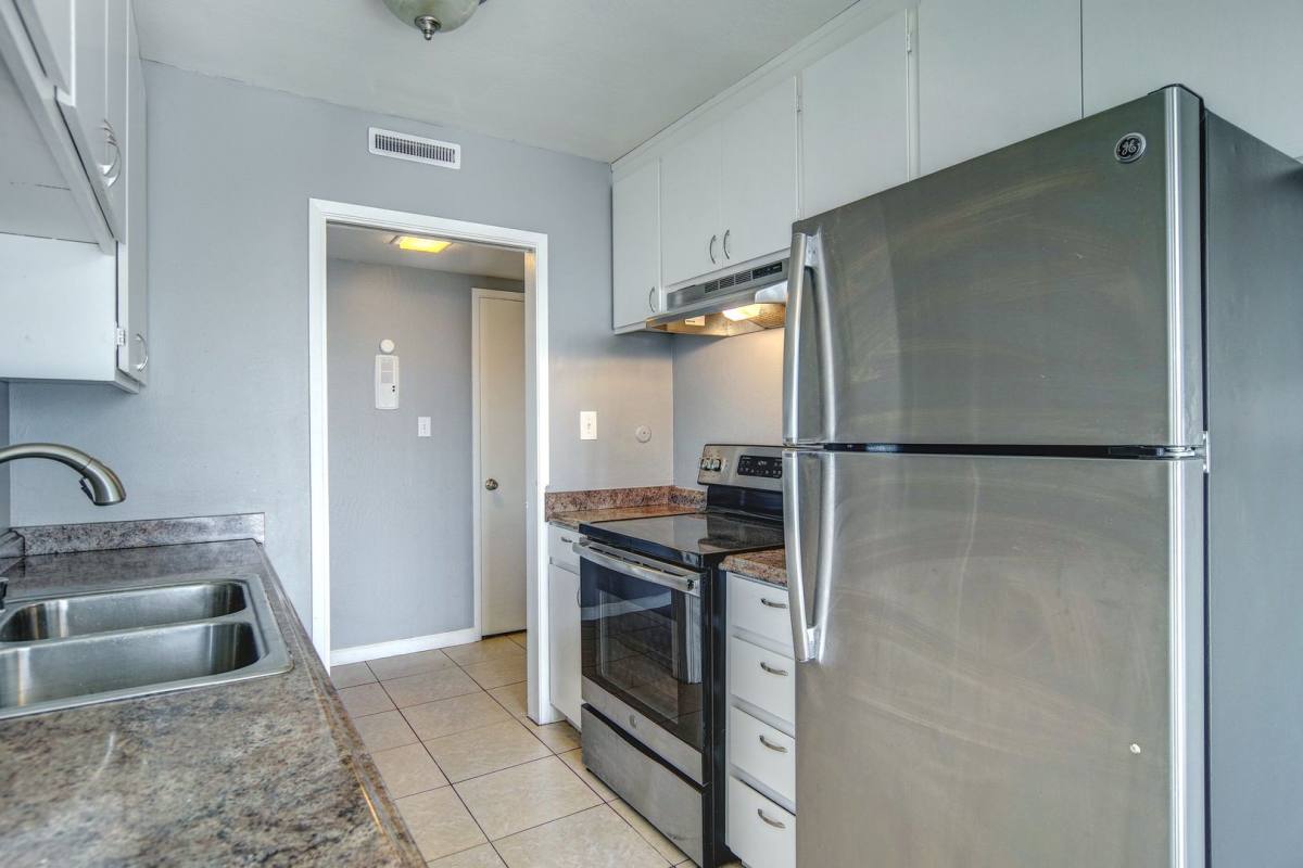 2019 Shoreline Dr, Alameda, CA 94501 - Apartment For Rent - Image 3