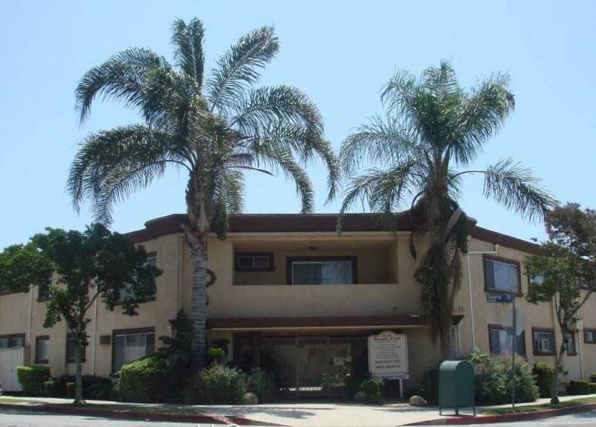 Apartment for rent at 18400 Valerio St, Reseda, CA 91335