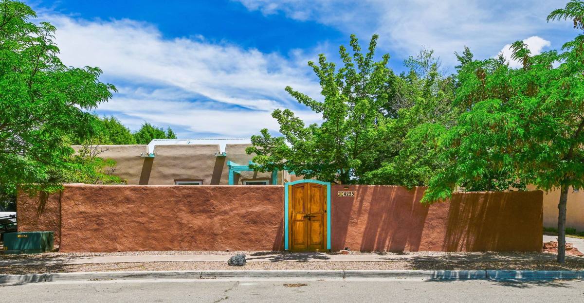 House for rent at 4225 Vuelta Colorada, Santa Fe, NM 87507