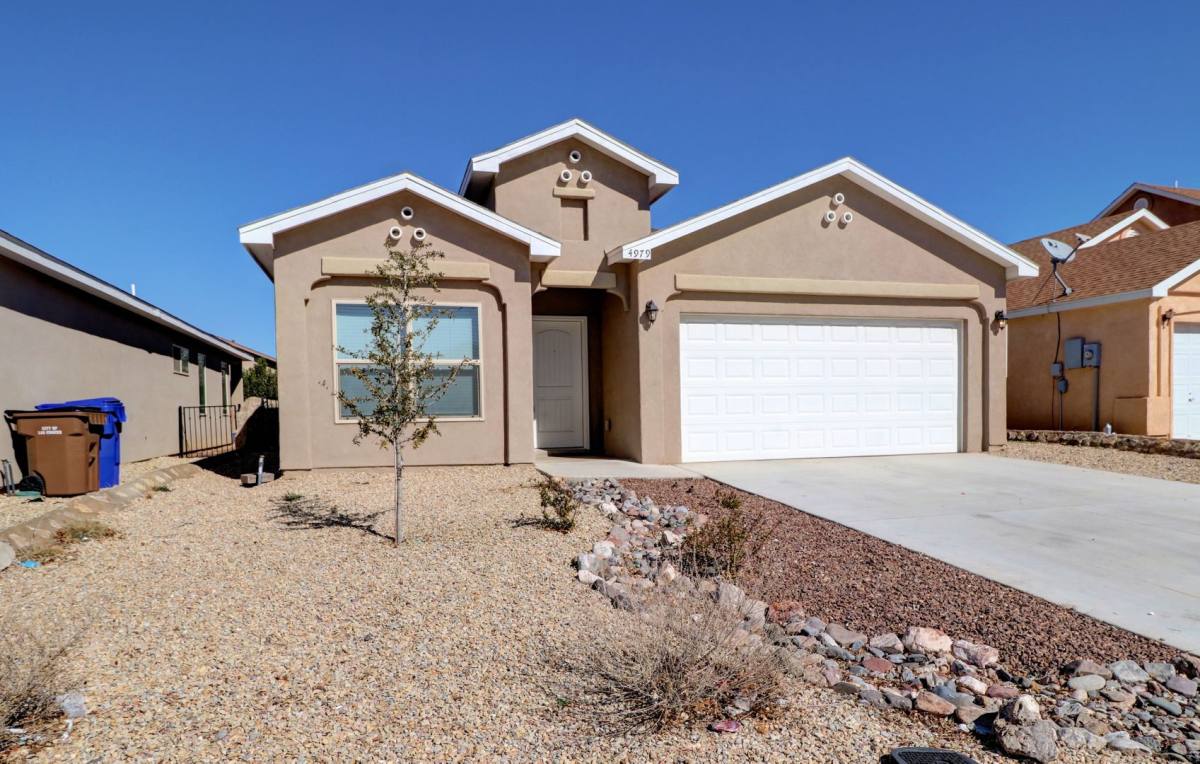 House for rent at 4979 Bosworth Rd, Las Cruces, NM 88012