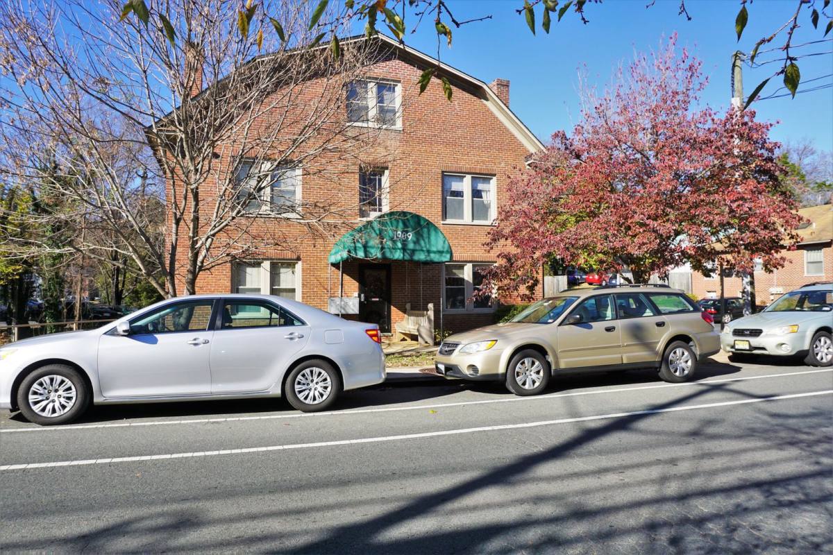 Apartment for rent at 1909 Jefferson Park Ave, Charlottesville, VA 22903