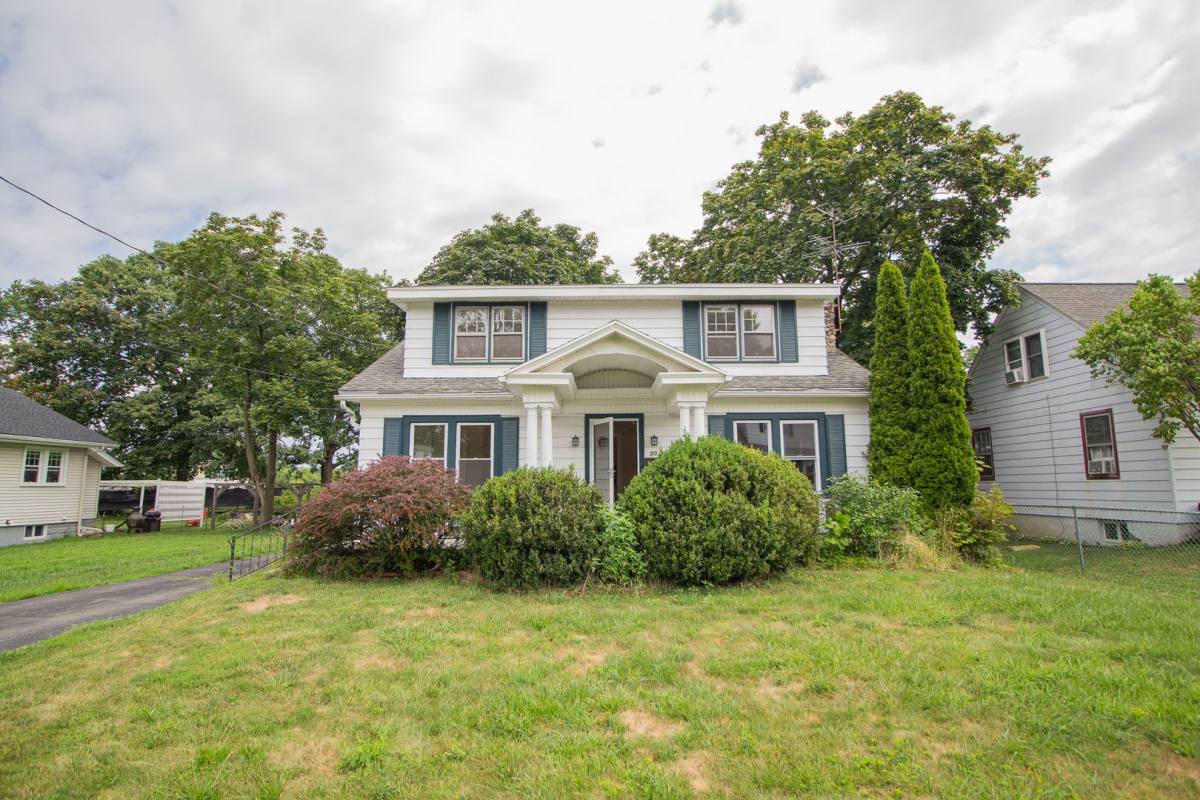 House for rent at 50 New York Ave, Rensselaer, NY 12144