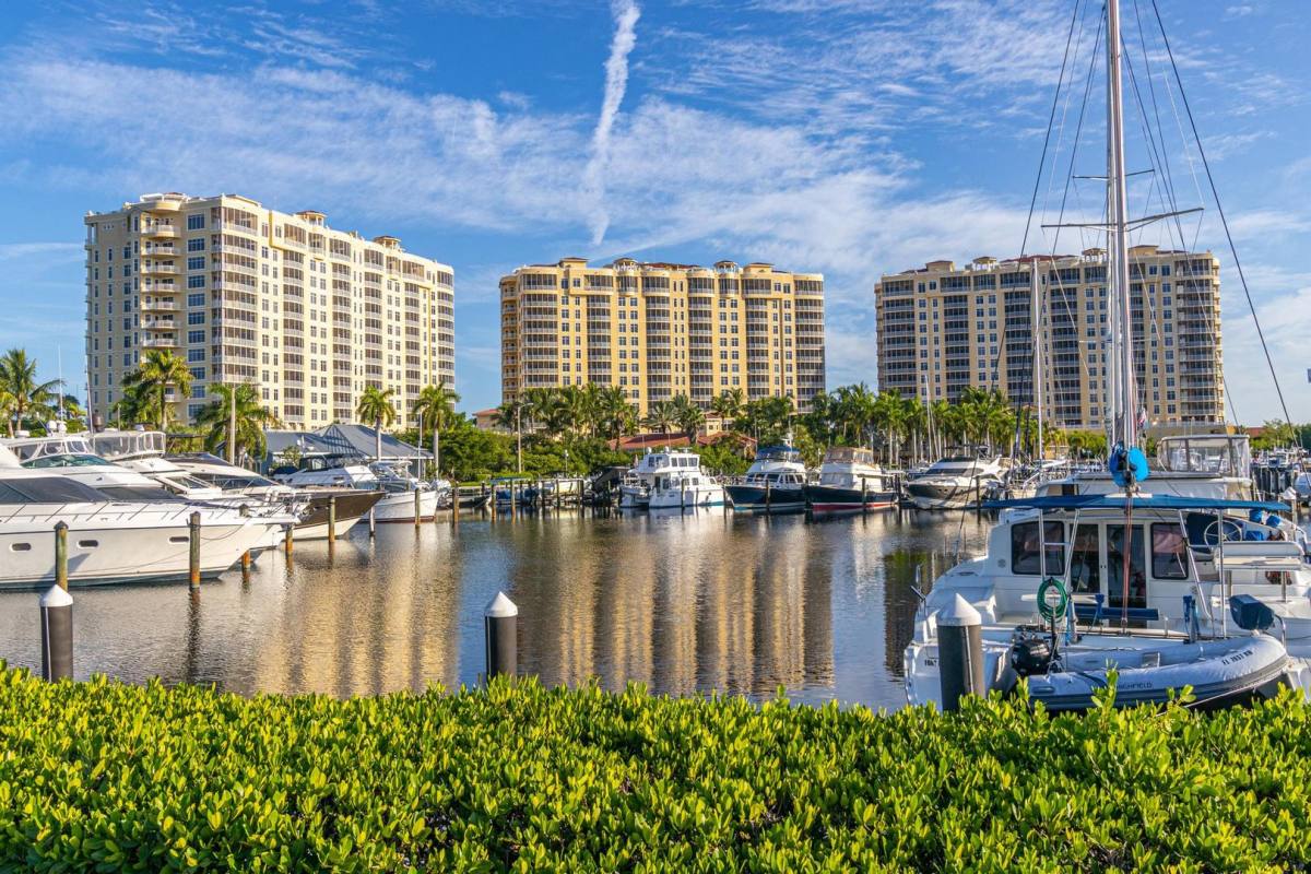 Apartment for rent at 6061 Silver King Blvd, Cape Coral, FL 33914