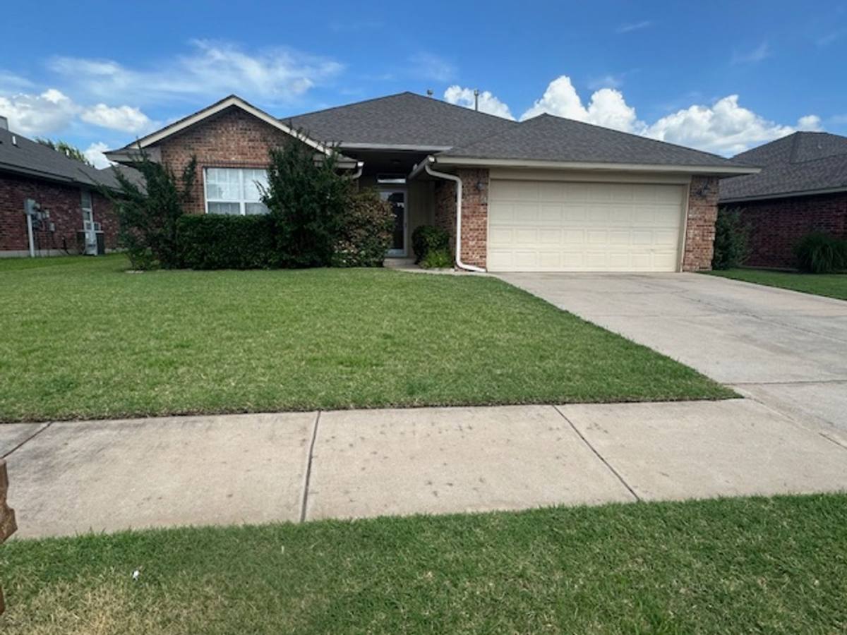 House for rent at 3804 Notting Hill Dr, Oklahoma City, OK 73160