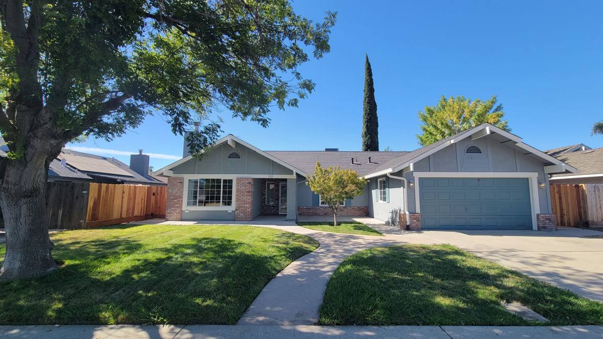 House for rent at 3612 Wild Palms Dr, Modesto, CA 95355