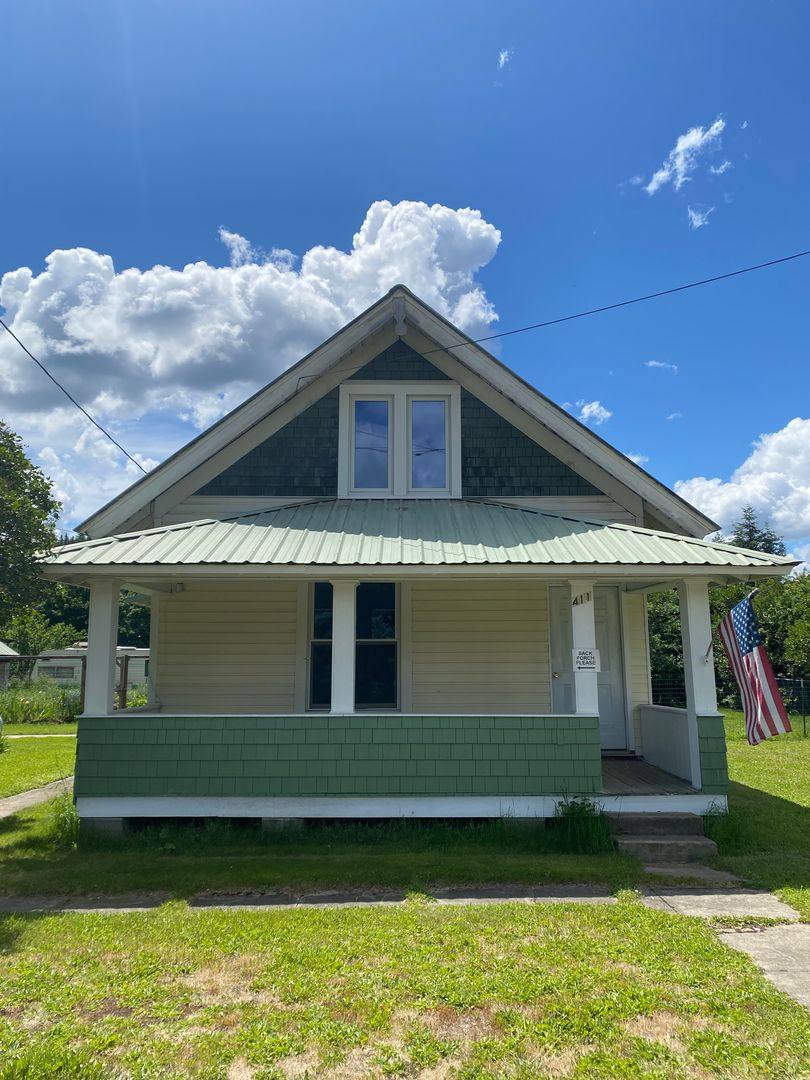 House for rent at 411 E 4th St S, Oldtown, ID 83822