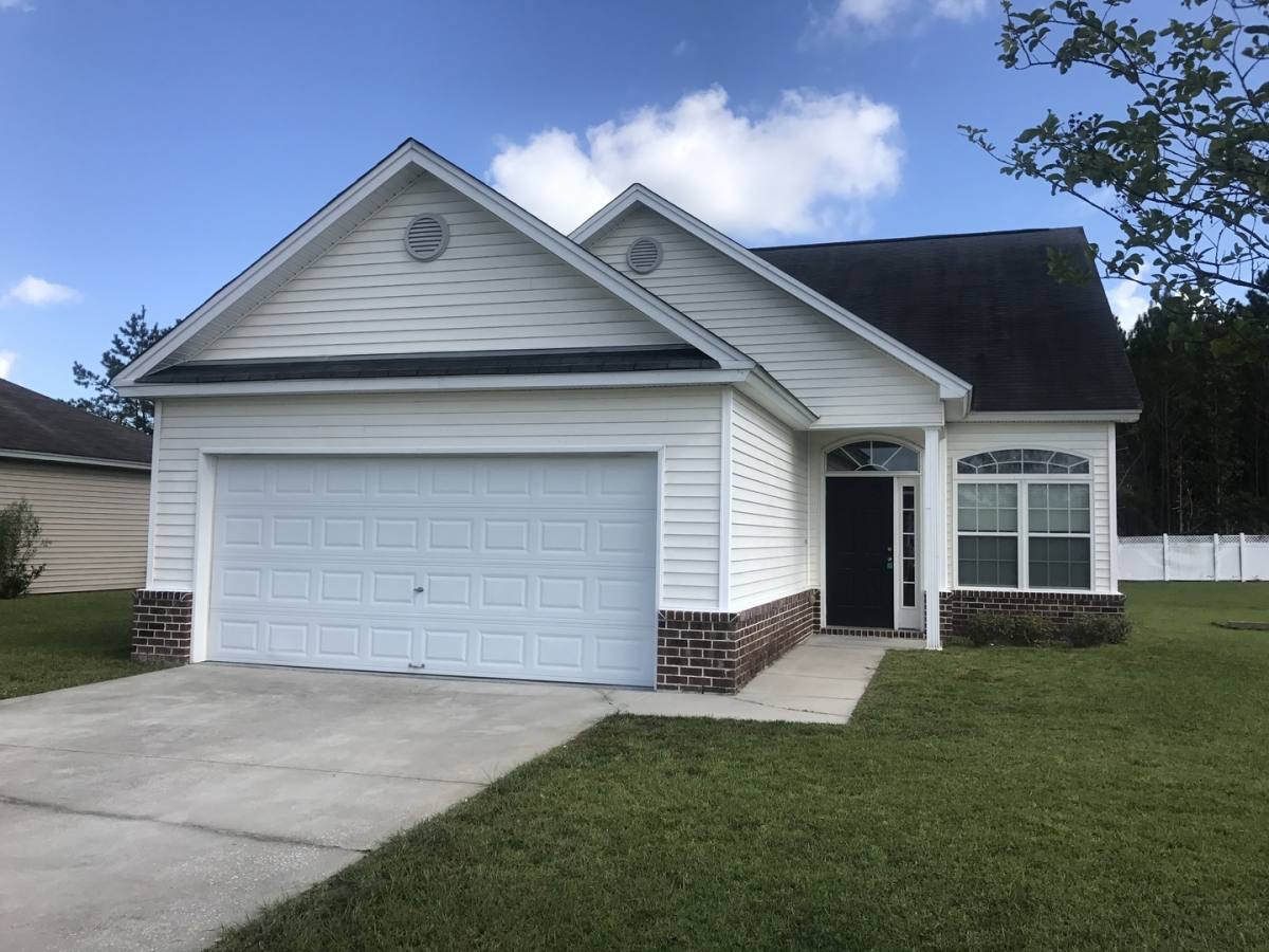 House for rent at 145 Red Oak, Richmond Hill, GA 31324