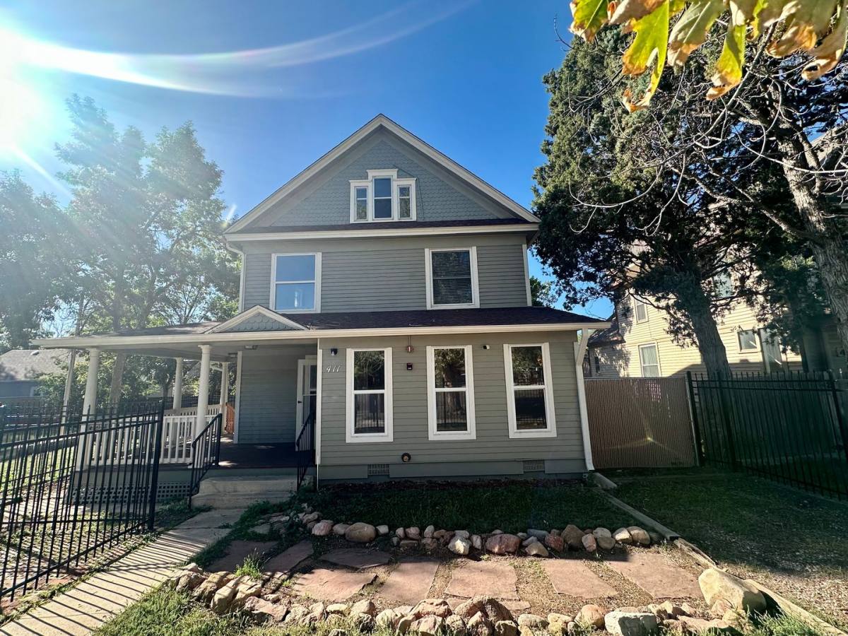 House for rent at 411 W Bijou St, Colorado Springs, CO 80905