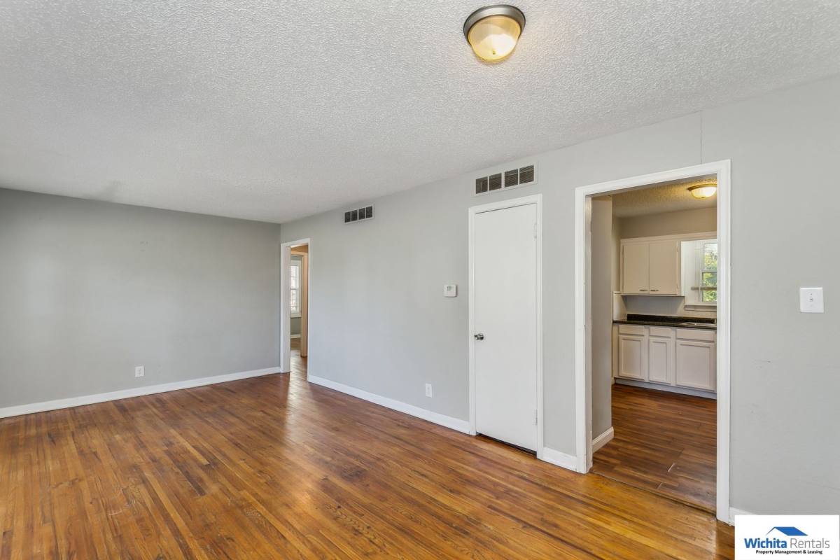 House for rent at 7131 E Gilbert, Wichita, KS 67207