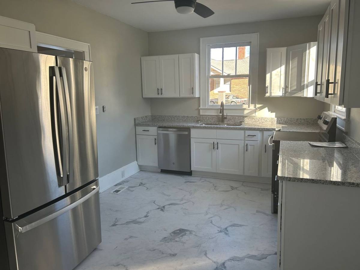 House for rent at 3430 Rosewood Dr, Columbia, SC 29205