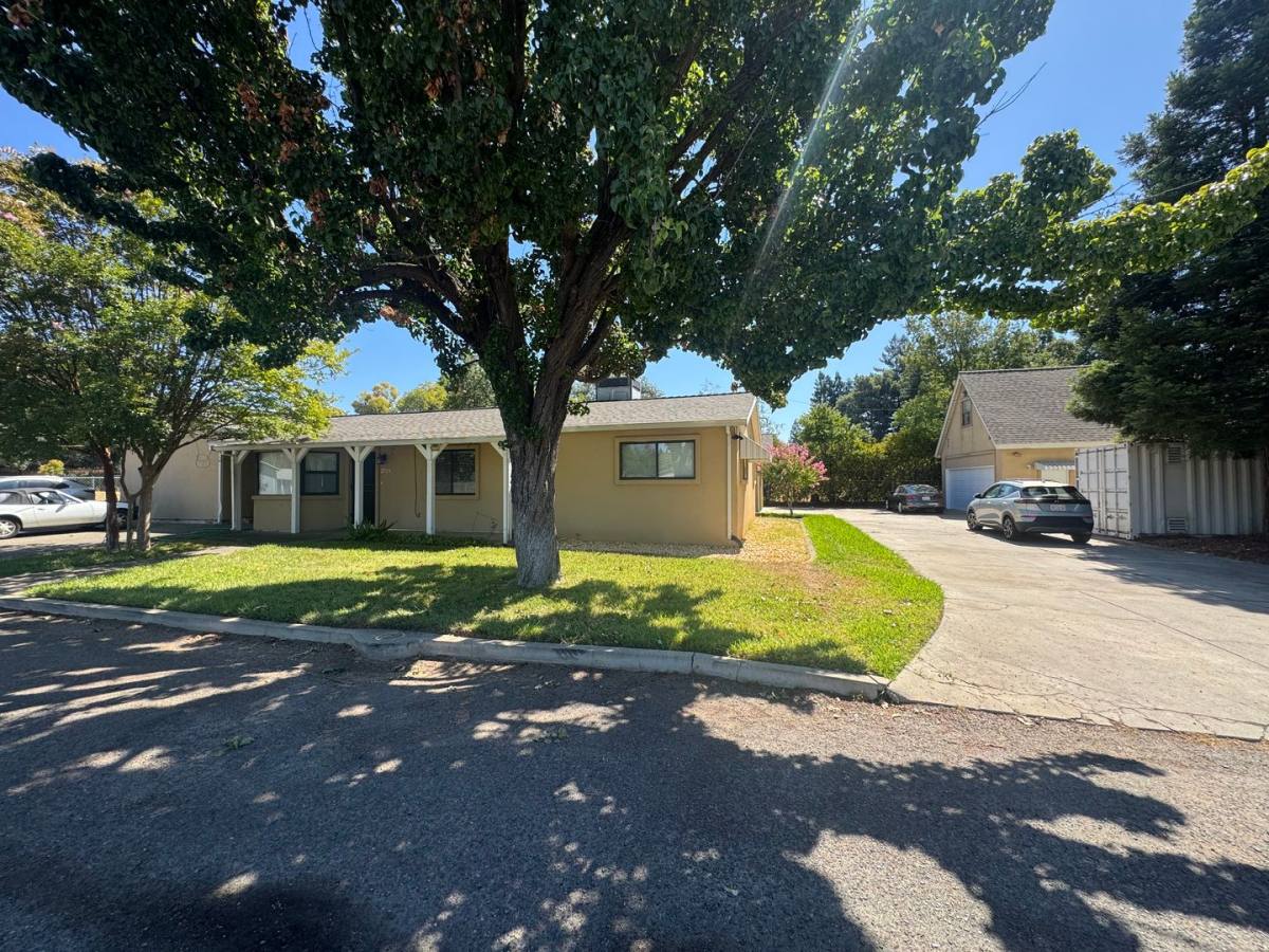 Apartment for rent at 2720 Larry Lane, Carmichael, CA 95608