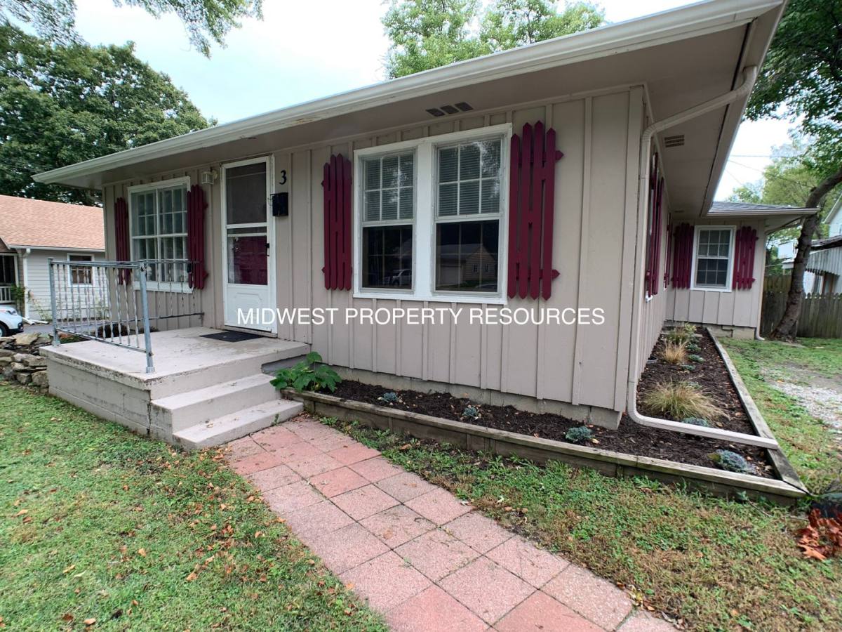 House for rent at 3 NE Green St, Lees Summit, MO 64063