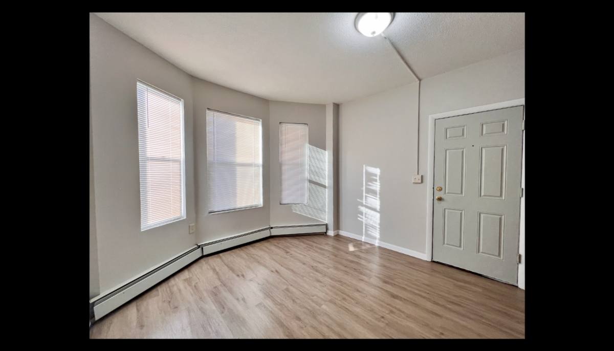 Apartment for rent at 426-428 Garden St, Hartford, CT 06112