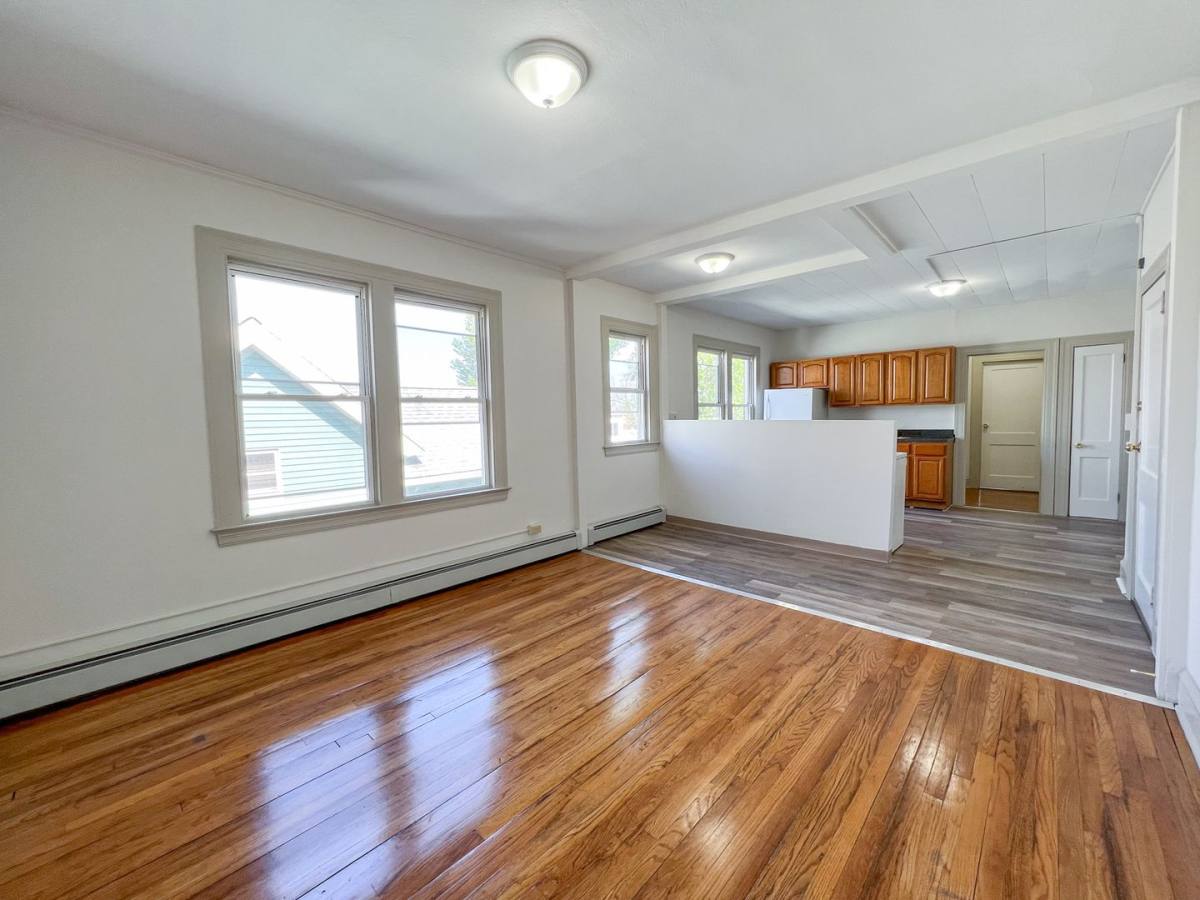 Apartment for rent at 70-72 Wilson St, Hartford, CT 06106