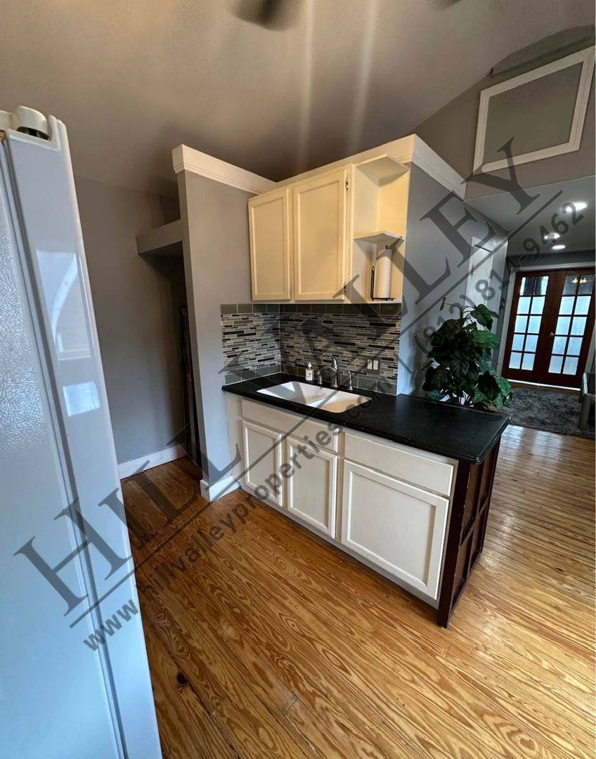 Apartment for rent at 1515 S 3rd St, Terre Haute, IN 47802