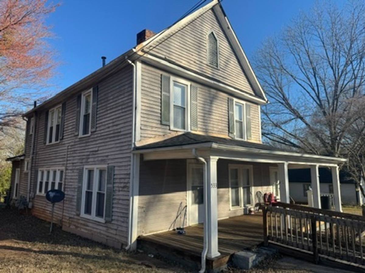 Apartment for rent at 537 Stockton St, Statesville, NC 28677
