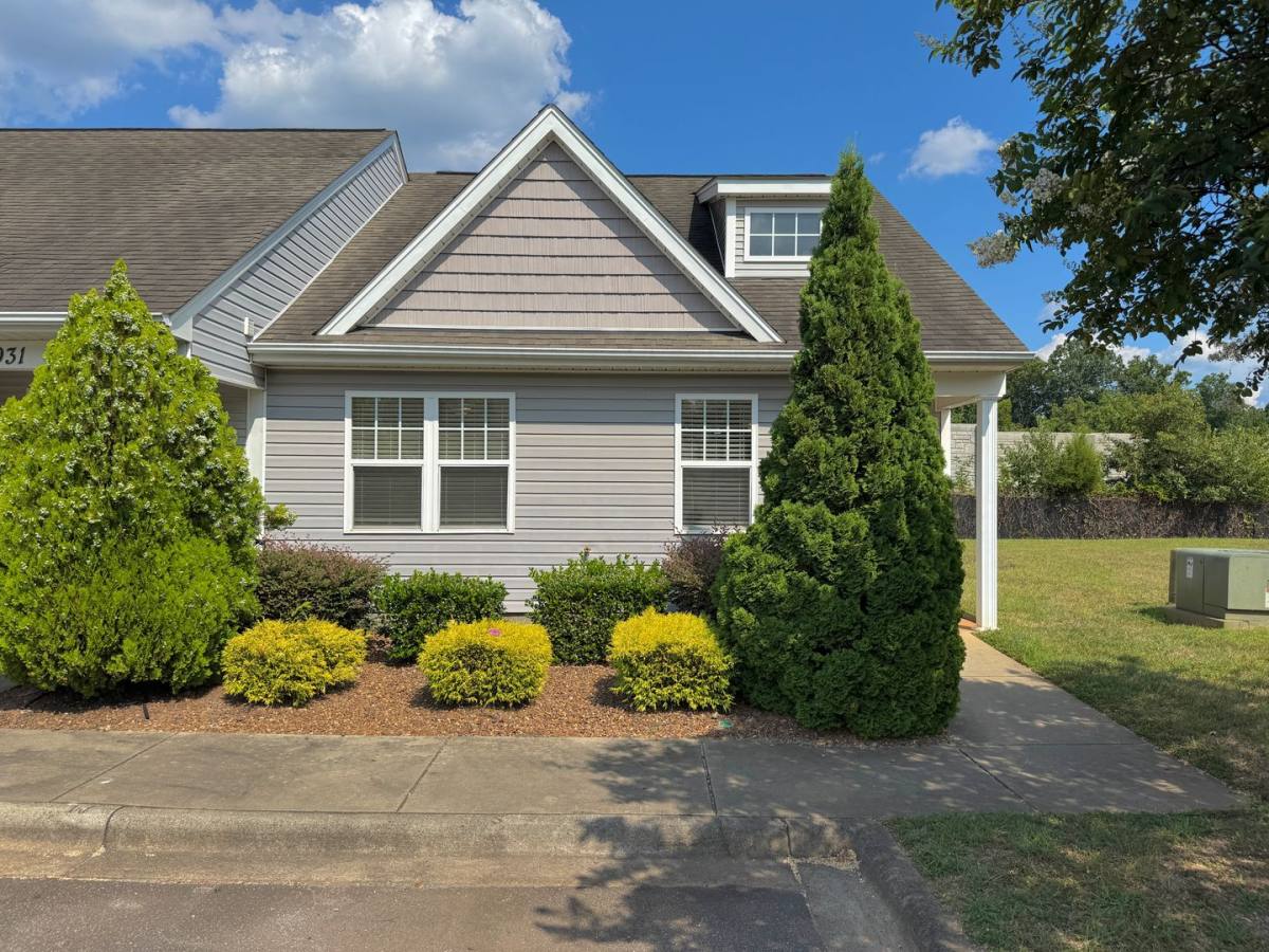 Apartment for rent at 935 Barracuda Ave, Statesville, NC 28677