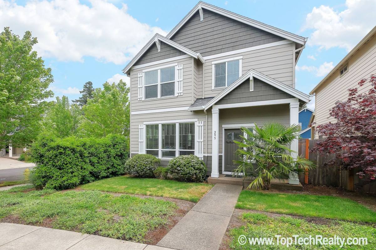 House for rent at 295 NE Sloane Way, Hillsboro, OR 97124