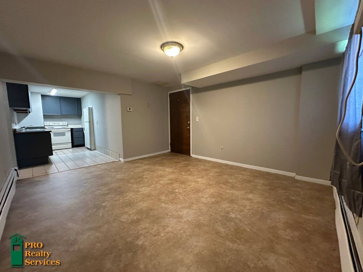 Apartment for rent at 1835 Mechanic Ave, Saint Paul, MN 55119