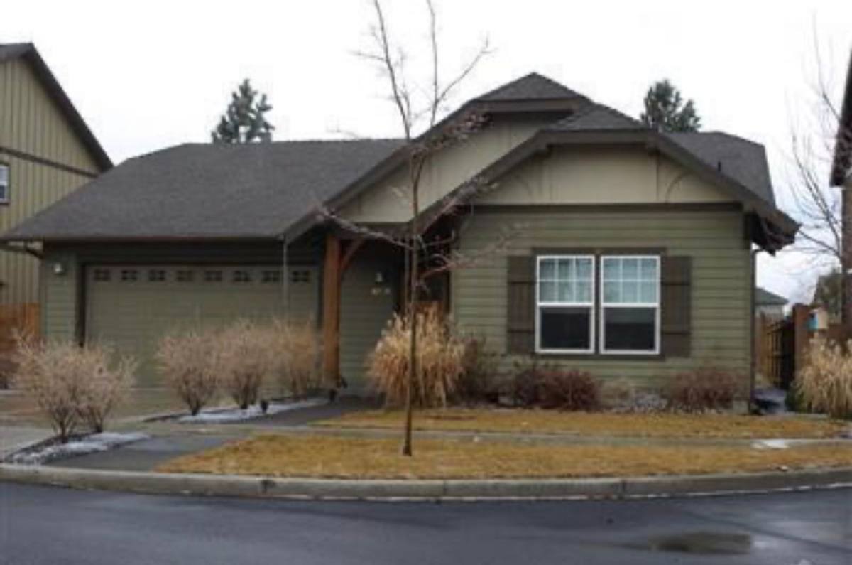 House for rent at 61721 Darla Place, Bend, OR 97702