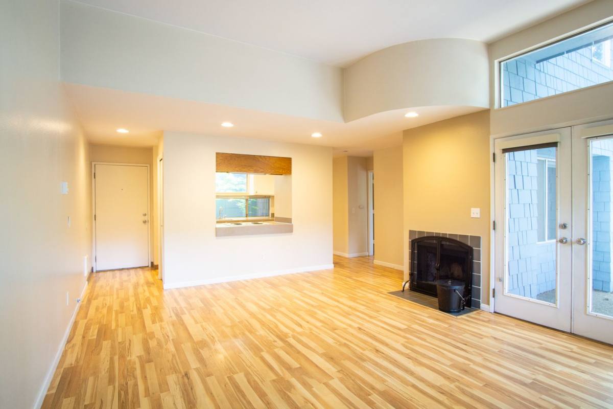Apartment for rent at 4685 Galewood St, Lake Oswego, OR 97035