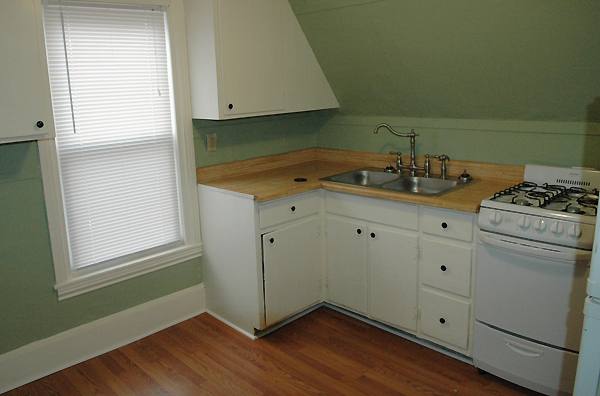 Apartment for rent at 78 Essex St, Bangor, ME 04401