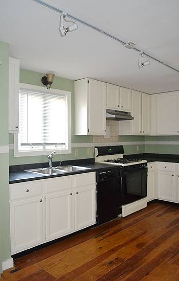 Apartment for rent at 101 Cumberland St, Bangor, ME 04401